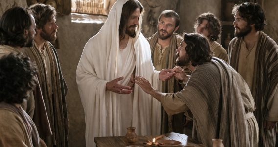 Cuando Jesús entra en nuestras puertas cerradas